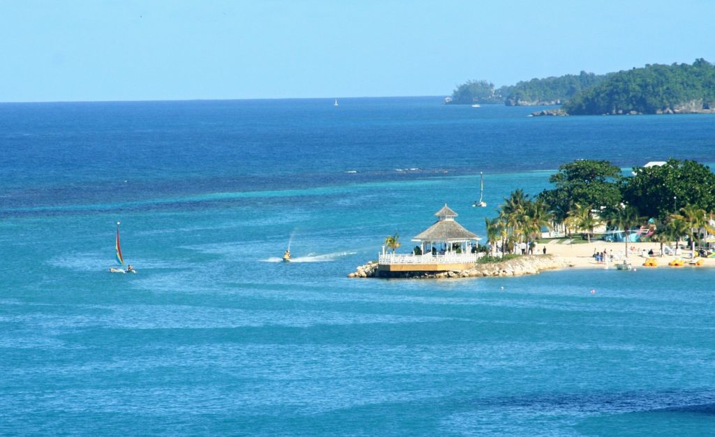 Jamajka - pláže Ochos Rios
